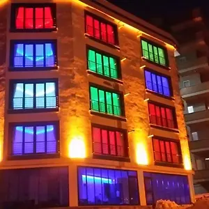 Color By Hilton ترابزون